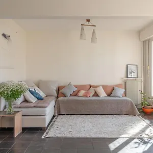https://20-me-rue-des-vignoles-au-6-me-ciel.fr-paris.fr
